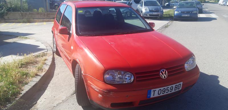 Volkswagen Golf • 1999 • 270,000 km 2