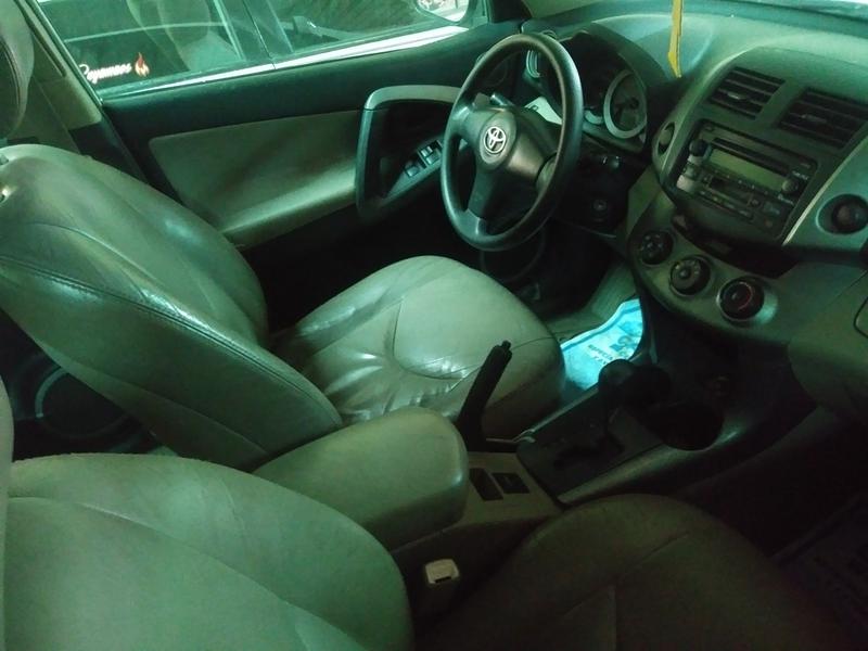 Toyota RAV4 • 2008 • 67,870 km 2