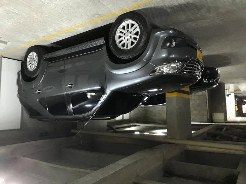 Toyota Fortuner • 2012 • 113,000 km 4