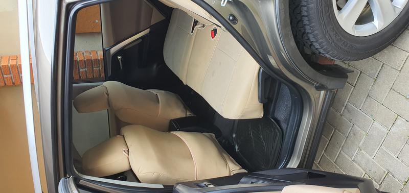 Toyota RAV4 • 2014 • 130,000 km 6