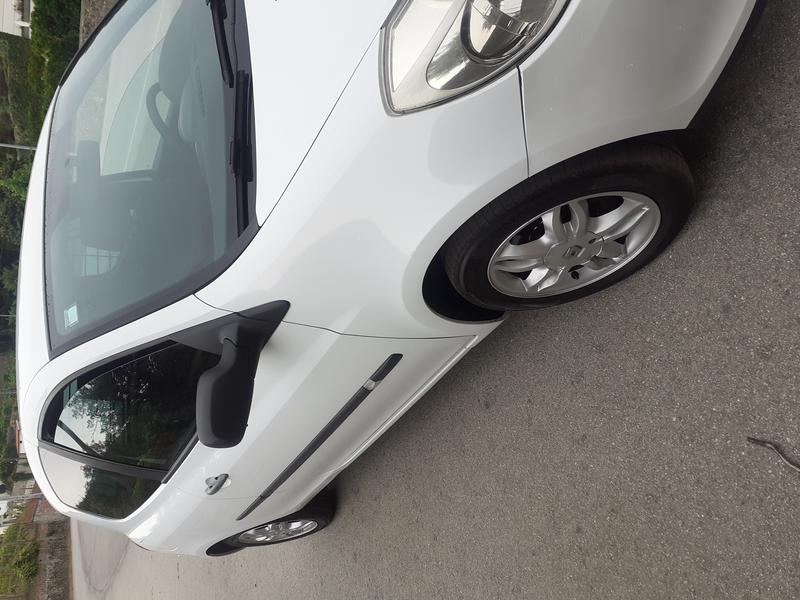 Renault Clio • 2009 • 400,000 km 11