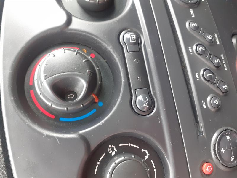 Renault Clio • 2009 • 400,000 km 8