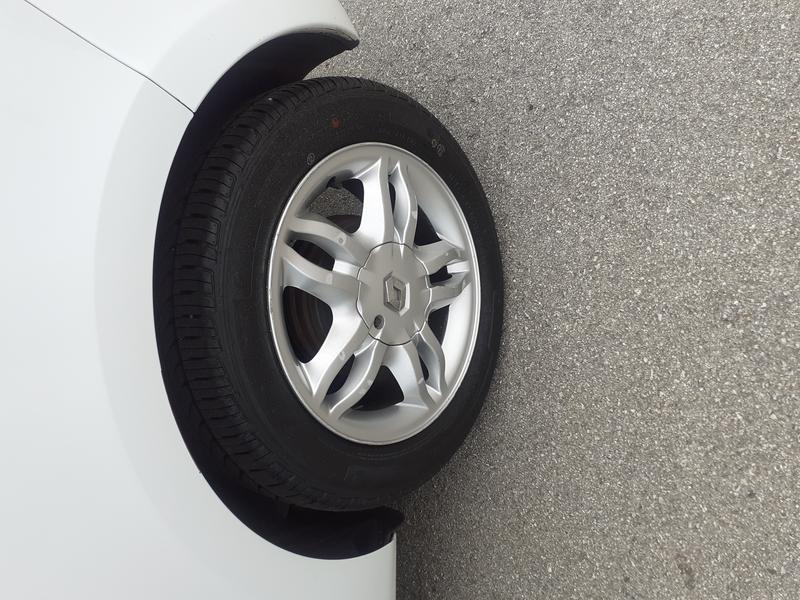 Renault Clio • 2009 • 400,000 km 14