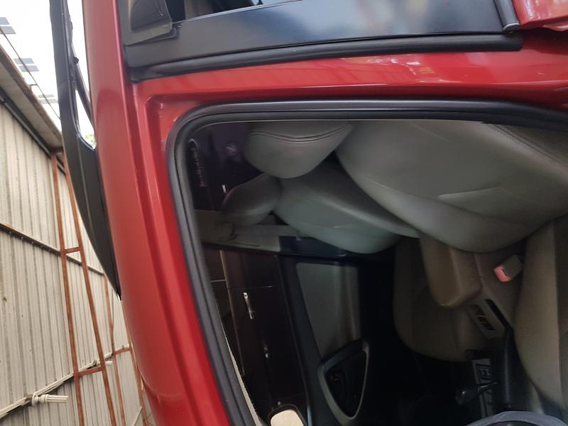 Toyota RAV4 • 2007 • 90,000 km 5