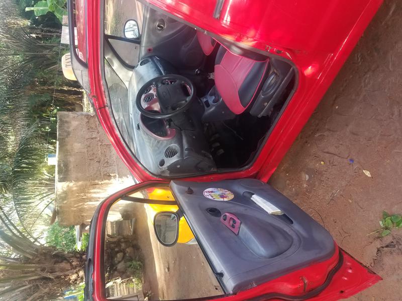 Daewoo  • 2012 • 25,000 km 2