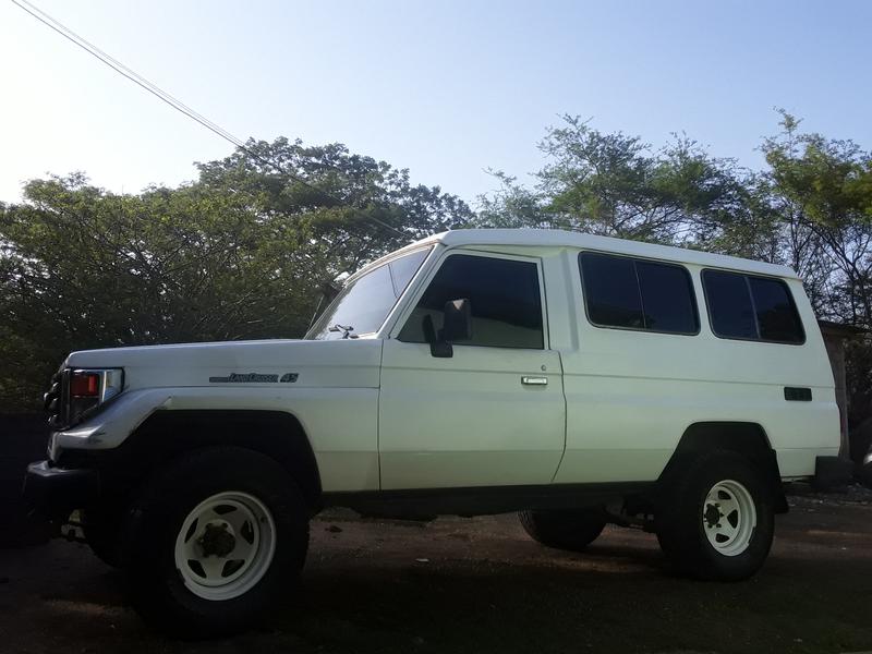 Toyota Land Cruiser • 1994 • 80,567 km 3
