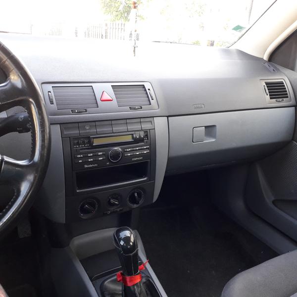 Škoda Fabia • 2003 • 143,669 km 7