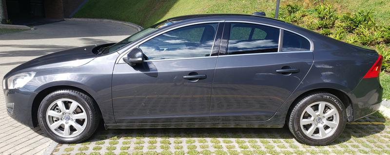 Volvo S60 • 2013 • 19,000 km 5
