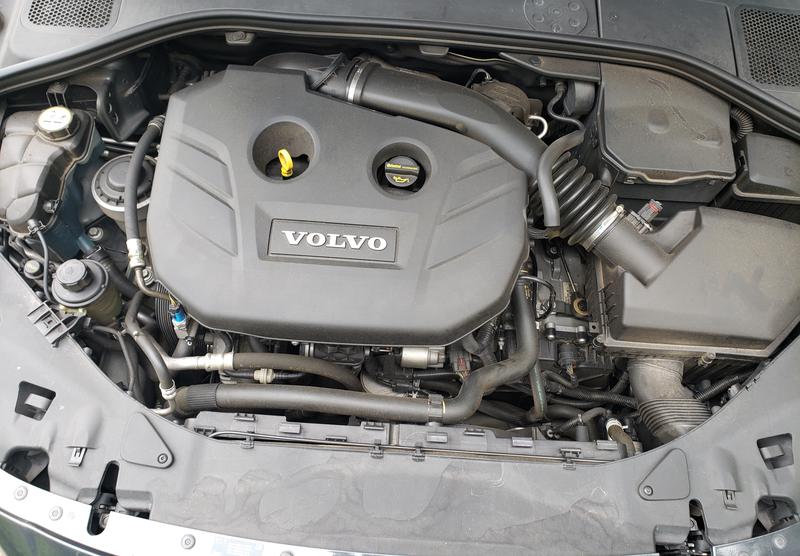 Volvo S60 • 2013 • 19,000 km 4