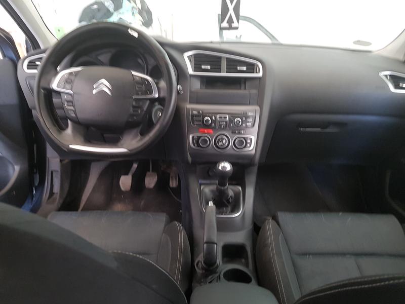 Citroën C4 • 2012 • 140 km 12