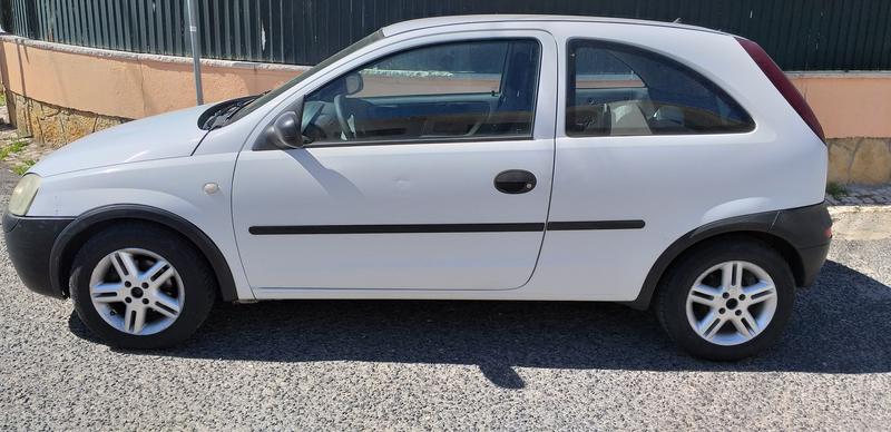 Opel Corsa • 2001 • 327,085 km 2