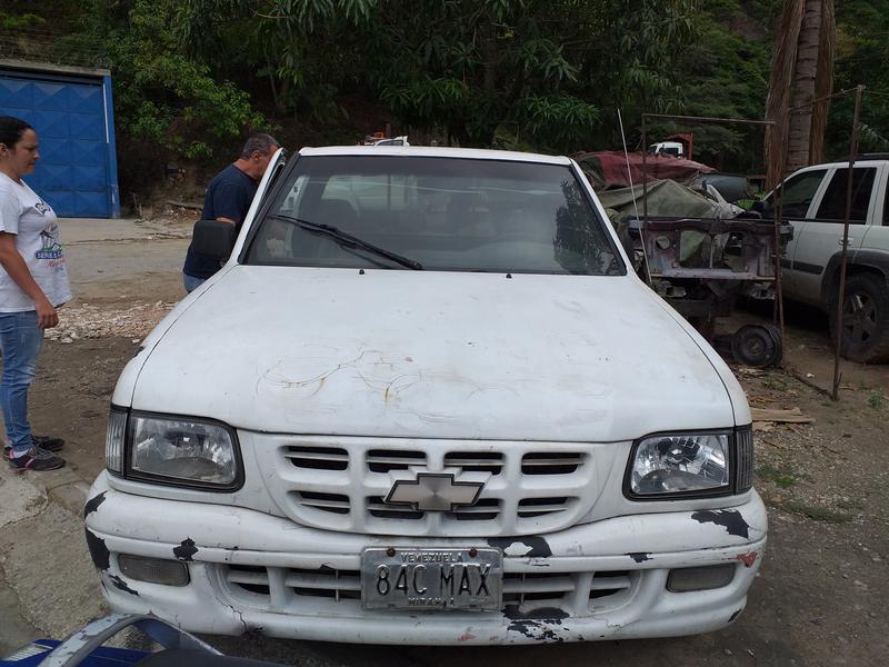 Chevrolet Luv • 2002 • 100,000 km 1