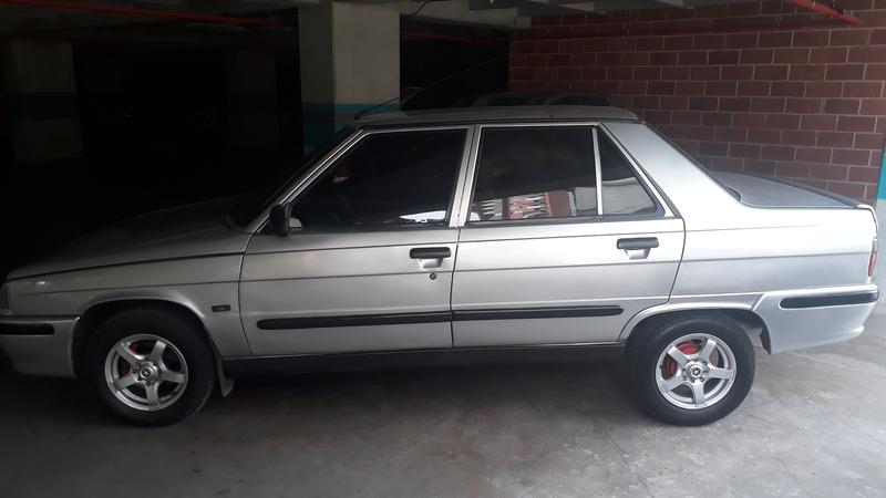 Renault 10 • 1998 • 265,000 km 12