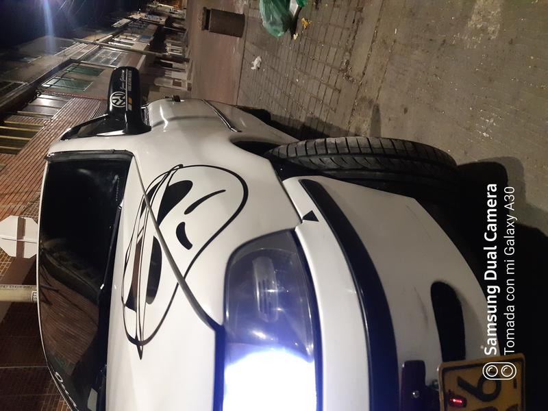 Volkswagen Gol • 2000 • 166,440 km 2