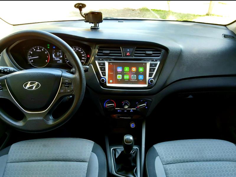 Hyundai i20 • 2017 • 2,400 km 7