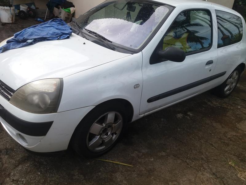 Renault Clio • 2006 • 19,000 km 5