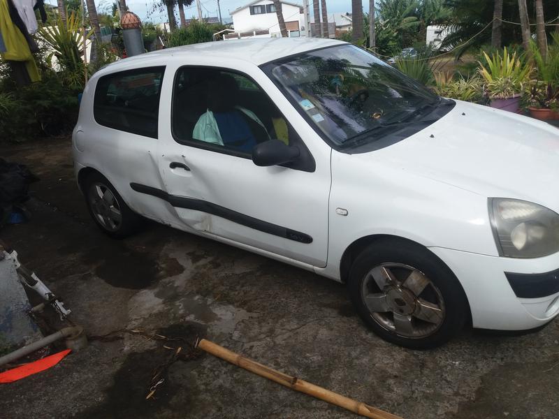 Renault Clio • 2006 • 19,000 km 4