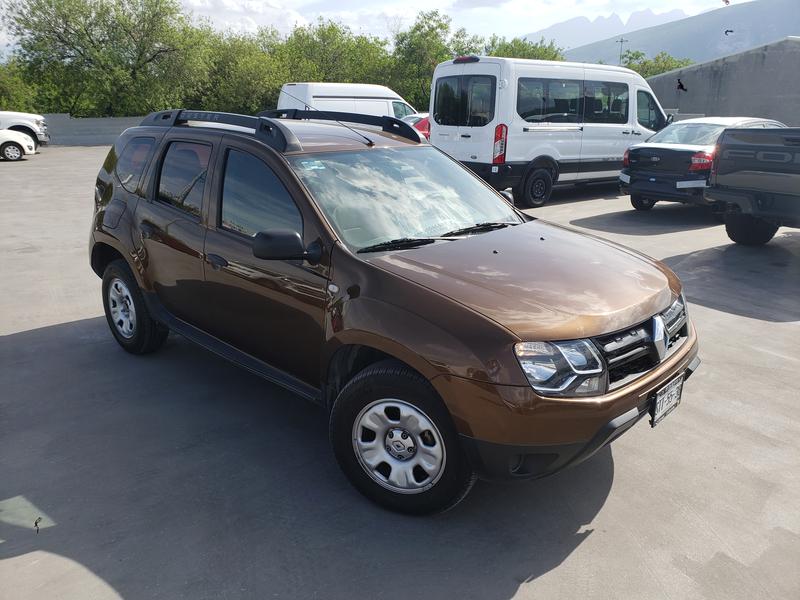 Renault Duster • 2017 • 36,000 km 12