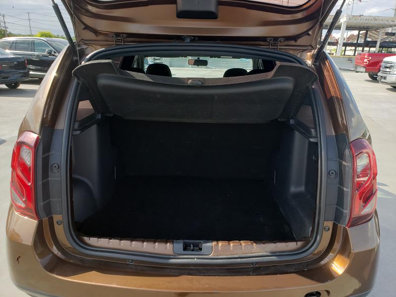 Renault Duster • 2017 • 36,000 km 11