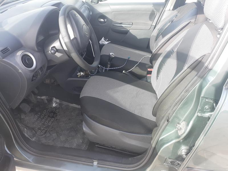 Citroën C3 • 2009 • 320,000 km 3