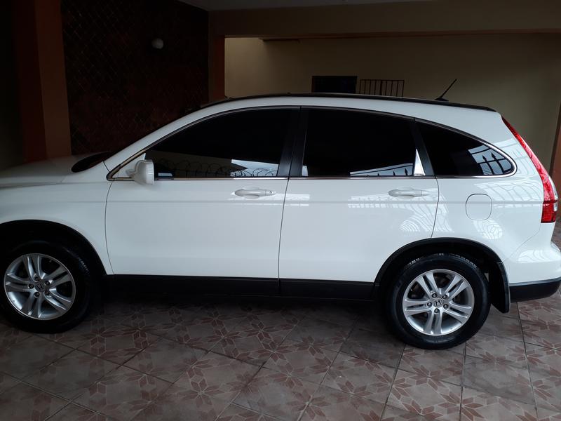 Honda CR-V • 2011 • 84,490 km 6