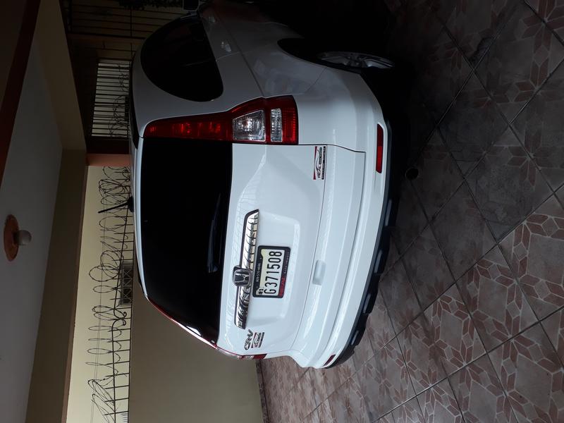 Honda CR-V • 2011 • 84,490 km 9