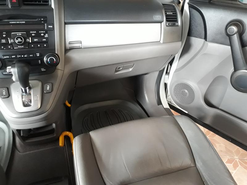 Honda CR-V • 2011 • 84,490 km 8