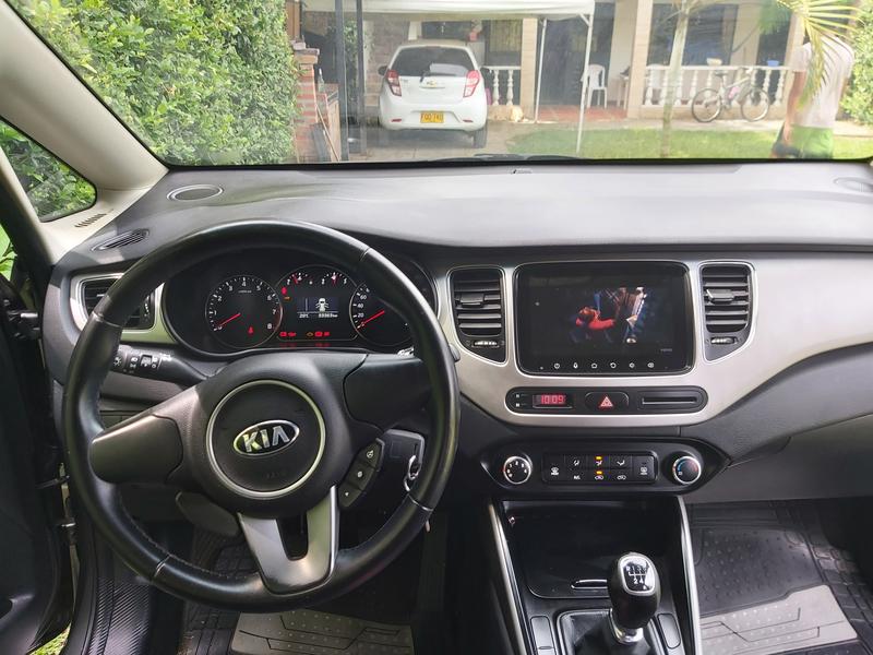 Kia Carens • 2017 • 33,500 km 1