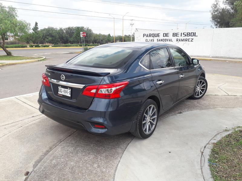 Nissan Sentra • 2017 • 34,000 km 5