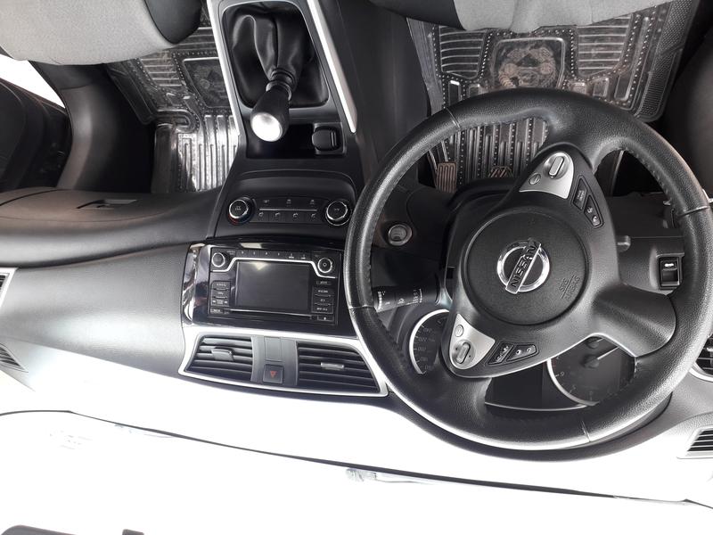 Nissan Sentra • 2017 • 34,000 km 3