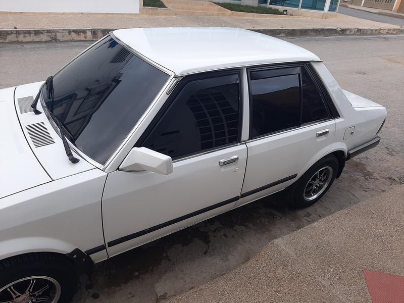 Mazda 323 • 1984 • 174,000 km 9