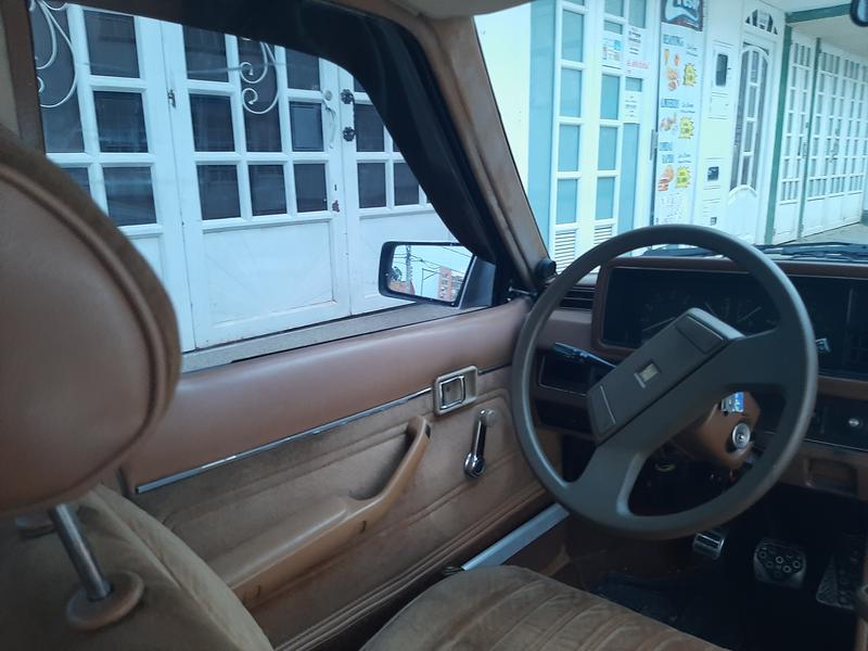 Mazda 323 • 1984 • 174,000 km 4