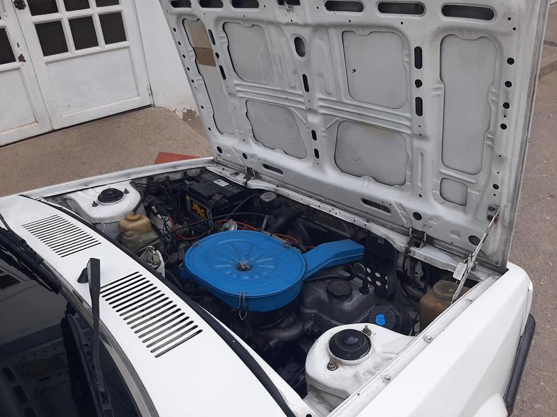 Mazda 323 • 1984 • 174,000 km 11