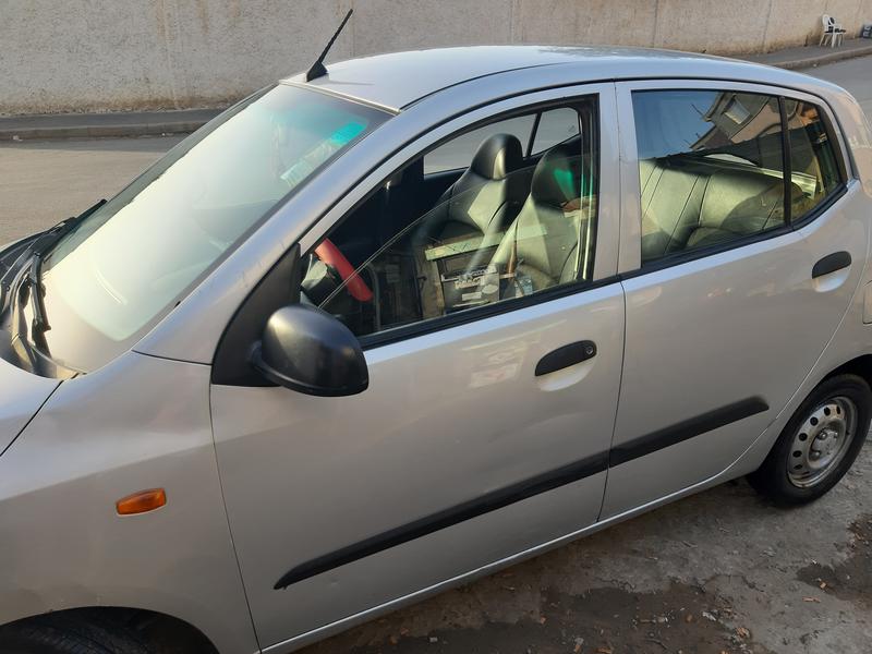 Hyundai i10 • 2013 • 435,000 km 3