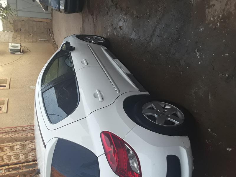 Peugeot 207 • 2012 • 195,000 km 4