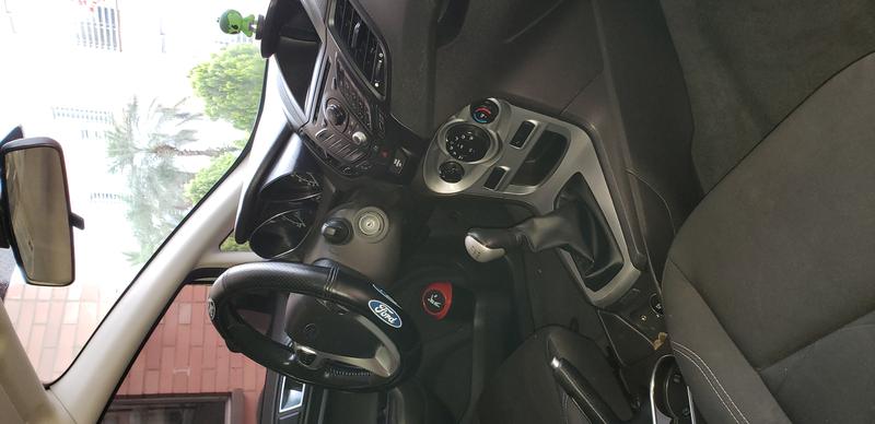 Ford Fiesta • 2014 • 57,000 km 3