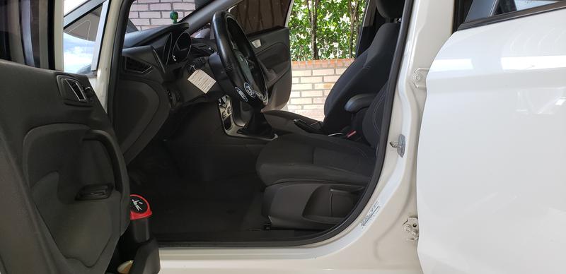 Ford Fiesta • 2014 • 57,000 km 12