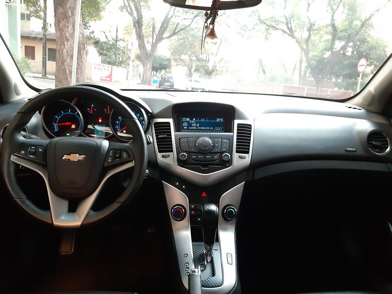 Chevrolet Cruze • 2013 • 118,000 km 9