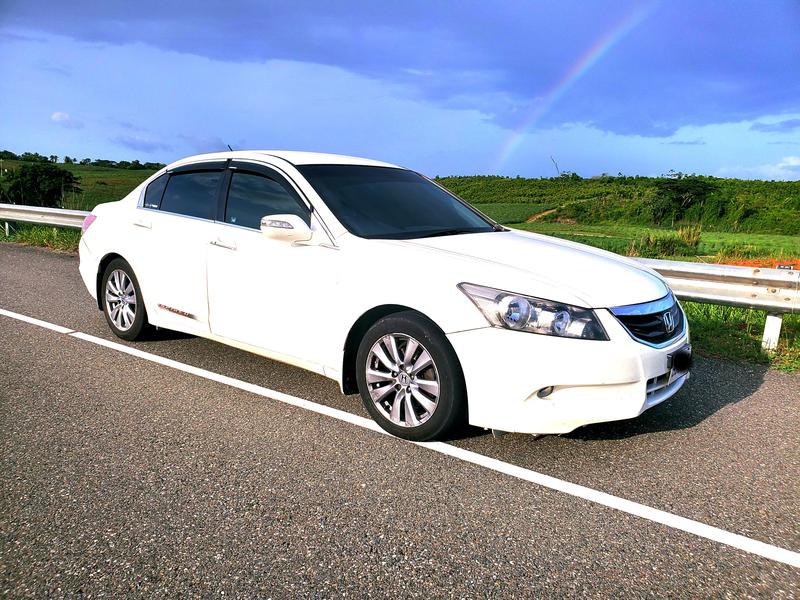 Honda Accord • 2011 • 120,000 km 5