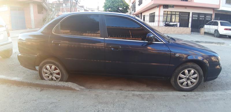 Chevrolet 1500 • 2002 • 325,000 km 4