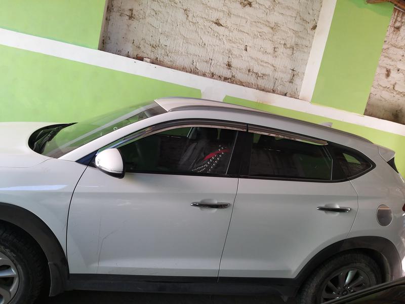 Hyundai Tucson • 2018 • 30,000 km 3