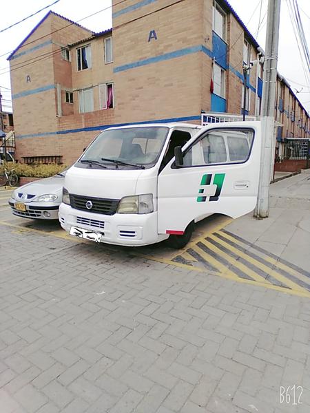 Nissan Urvan • 2006 • 10,000 km 7