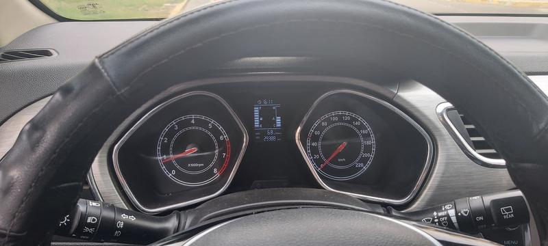 JAC S5 • 2018 • 29,800 km 8