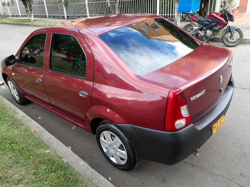 Renault Logan • 2010 • 125,000 km 6