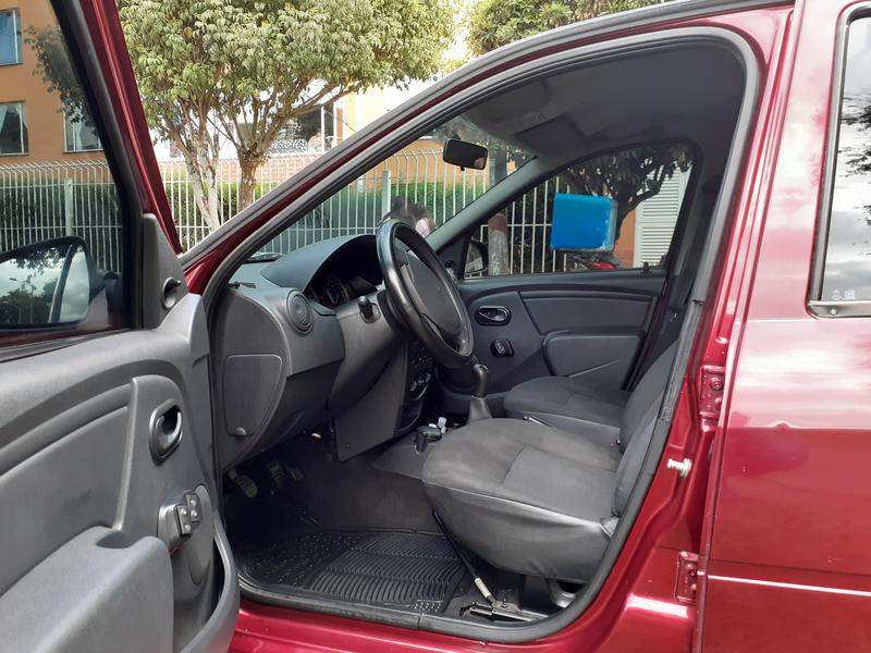 Renault Logan • 2010 • 125,000 km 7