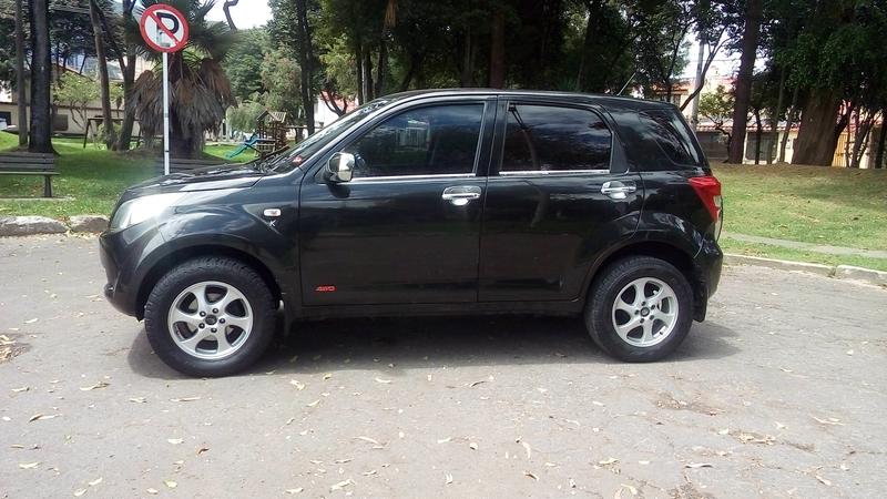 Daihatsu Terios • 2008 • 105,000 km 4