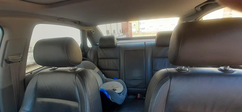 Audi A4 • 1999 • 260,000 km 5