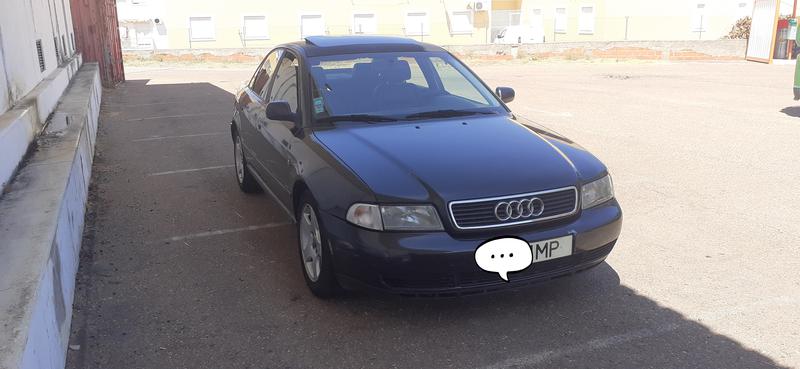 Audi A4 • 1999 • 260,000 km 1