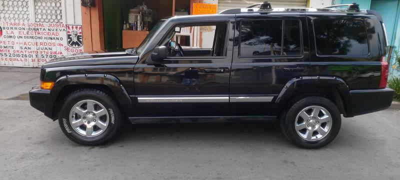 Jeep Commander • 2006 • 180,000 km 10