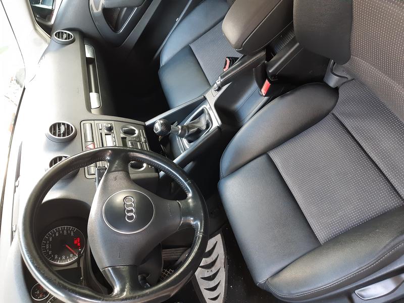 Audi A3 • 2004 • 280,000 km 1